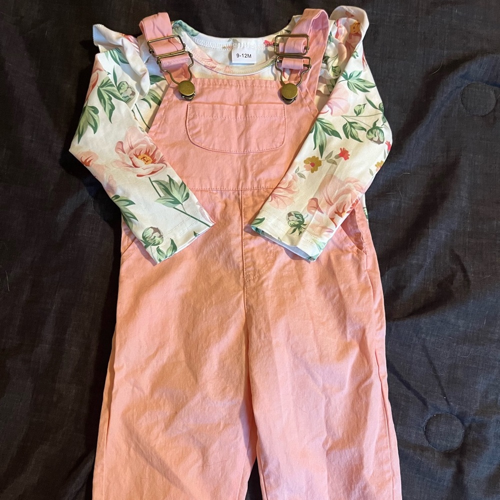 Pink bibs and floral onesie